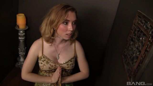 Depraved blonde with big ass gave a blowjob in confession