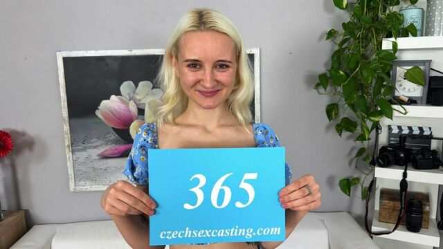 A blonde with neat tits demonstrates her sex talents at a casting