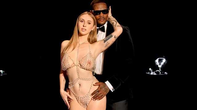 A passionate brutal black man gave a girl with big milkings a ride on his dick